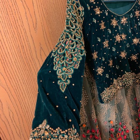 Ghagra choli - Picture 4 of 8